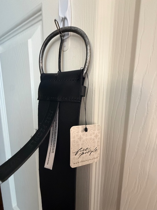 NWT Free People Black Leather Belt M/L Hammered Silver Oval Buckle Boho $68 main image 8